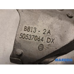 Alfa Romeo - Stelvio - Engine mount