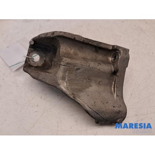 Alfa Romeo - Stelvio - Support moteur