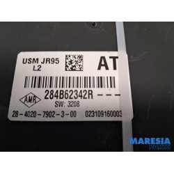 Renault - Scenic - Fuse box