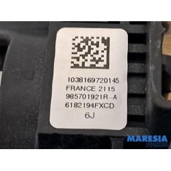 Renault - Scenic - Airbag links (Stuur)