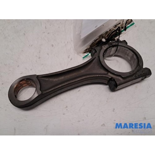 Peugeot - Boxer - Connecting rod