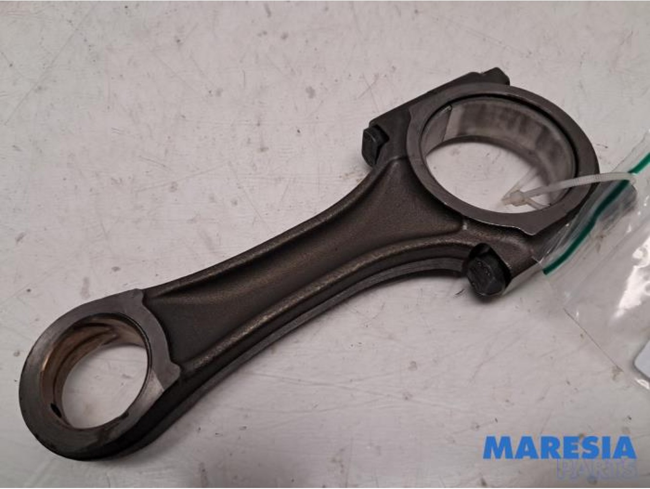 Peugeot - Boxer - Connecting rod
