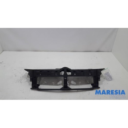 Citroen - C4 Grand Picasso - Front part support