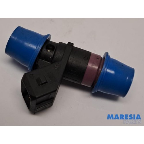 Renault - Clio - Injector (petrol injection)
