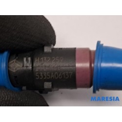 Renault - Clio - Injector (petrol injection)