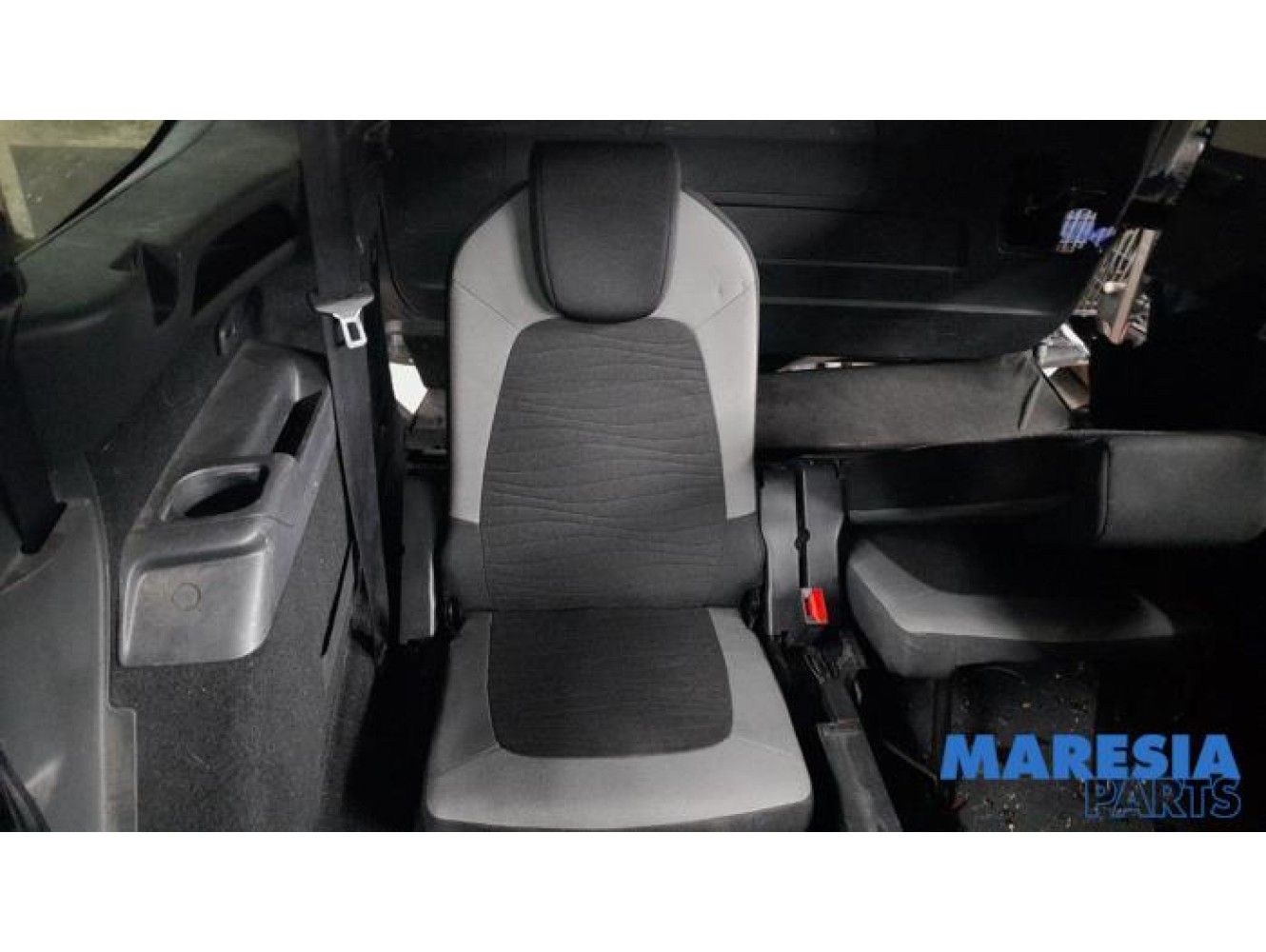 Citroen - C4 Grand Picasso - Rear seat