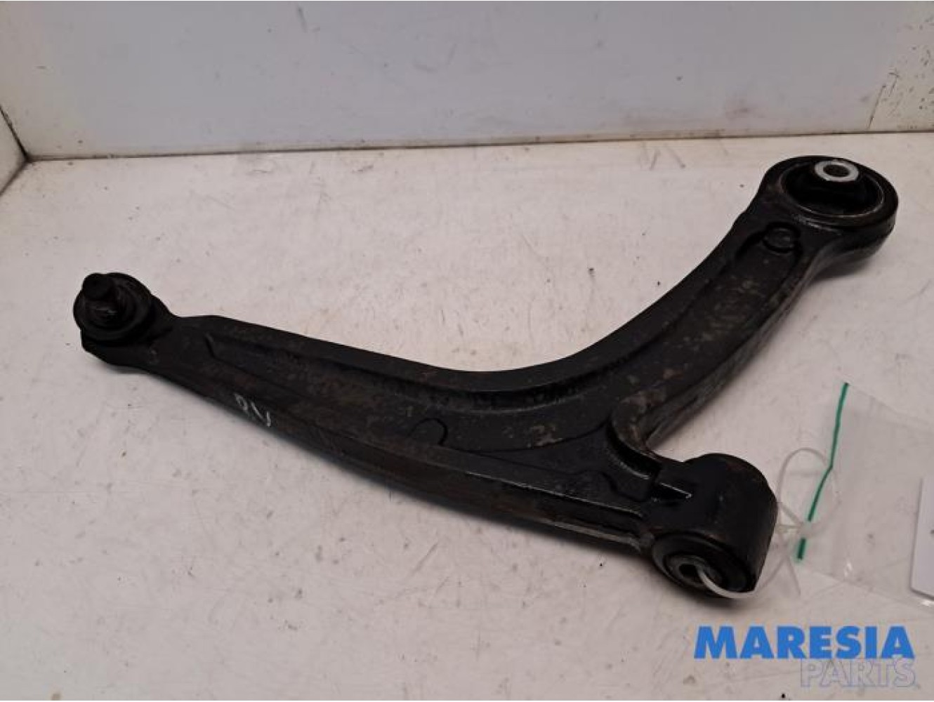 Fiat - 500 - Front lower wishbone, right