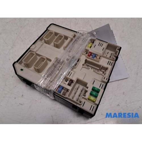 Renault - ZOE - Fuse box