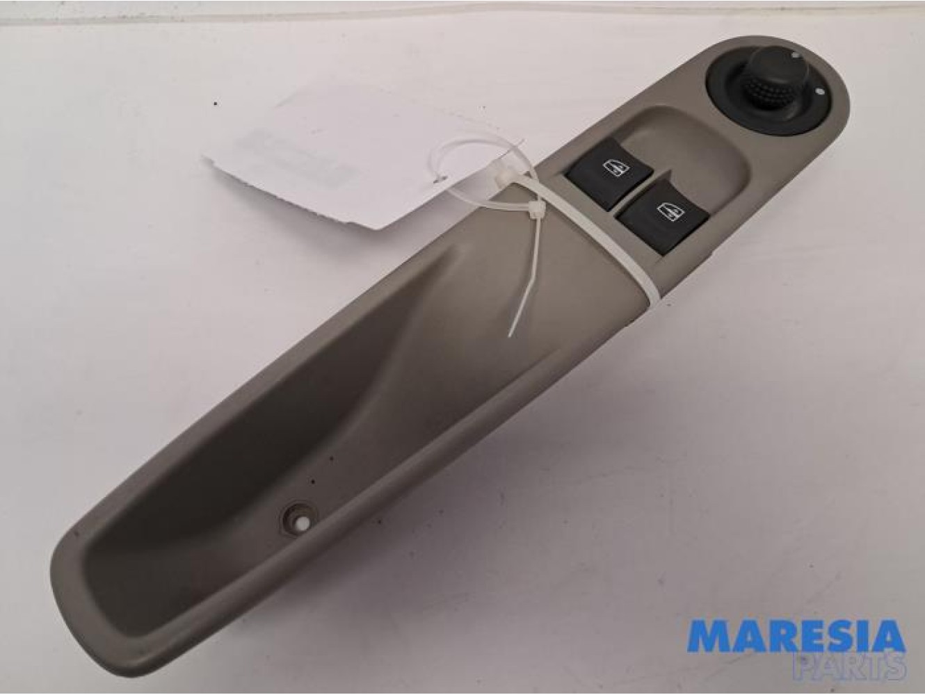 Renault - ZOE - Multi-functional window switch