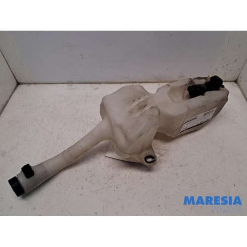 Fiat - 500 - Front windscreen washer reservoir