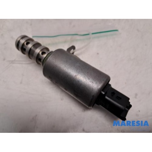 Peugeot - 5008 - Camshaft adjuster