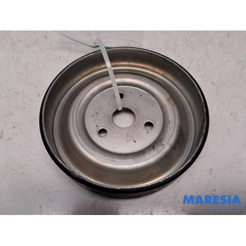 Peugeot - 5008 - Wasserpumpe Riemenscheibe
