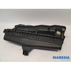 Peugeot - 5008 - Air box