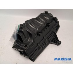 Peugeot - 5008 - Air box