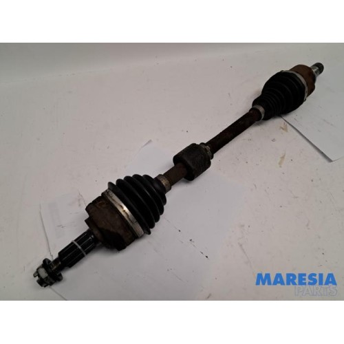 Renault - Captur - Front drive shaft, left