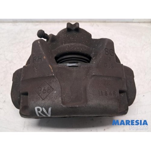 Renault - Captur - Front brake calliper, right