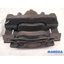 Renault - Captur - Front brake calliper, left