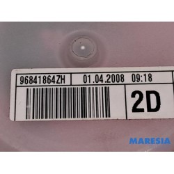 Citroen - Berlingo - Rear seatbelt, right