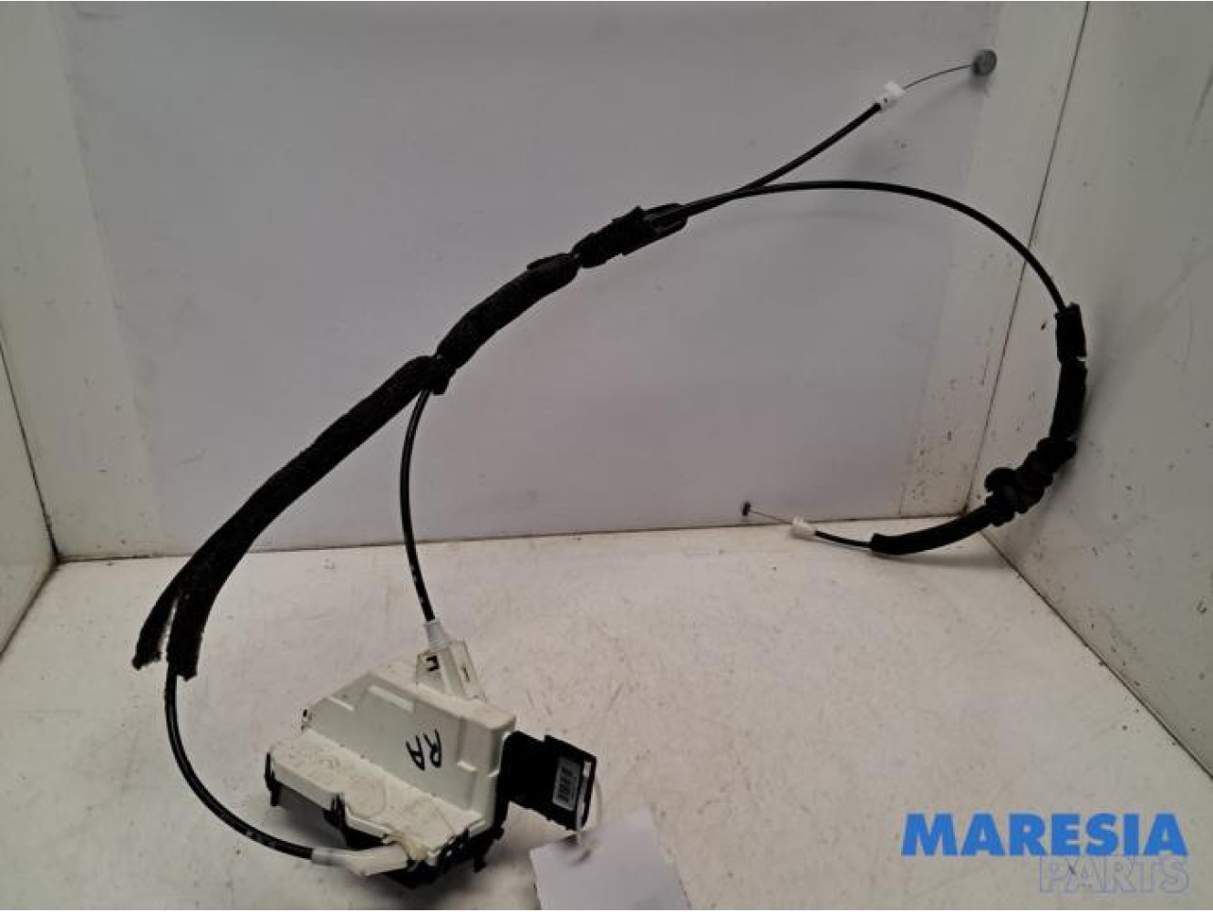 Citroen - Berlingo - Sliding door lock mechanism, right