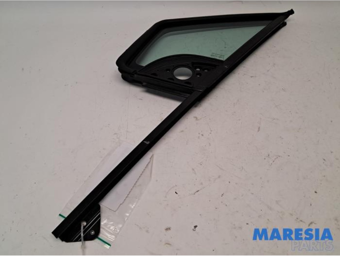 Peugeot - Partner - Quarter light, front left