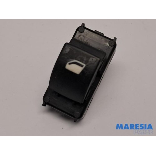 Citroen - Berlingo - Electric window switch