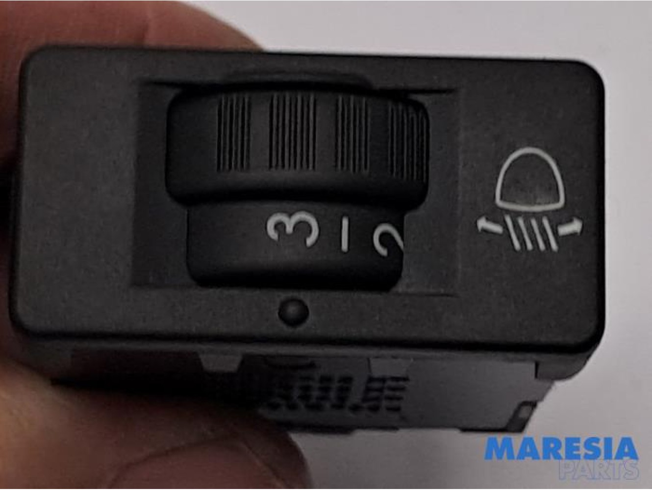 Citroen - Berlingo - AIH headlight switch