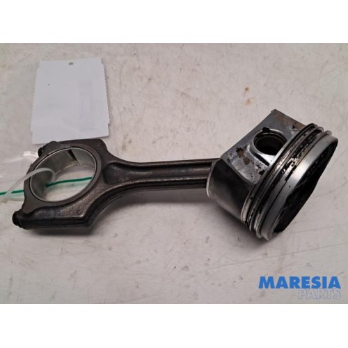 Peugeot - 5008 - Connecting rod