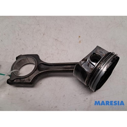 Peugeot - 5008 - Connecting rod