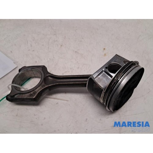 Peugeot - 5008 - Connecting rod
