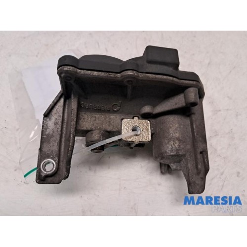 Opel - Vivaro - Valve RGE