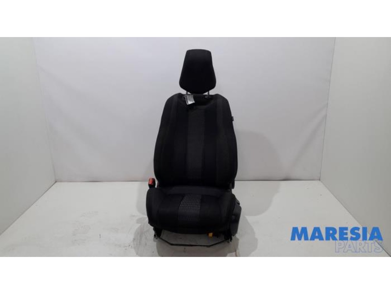 Peugeot - 308 - Sitz links