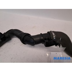 Opel - Vivaro - Tube intercooler