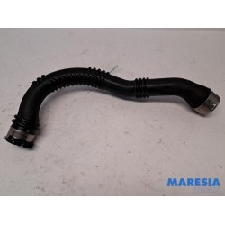 Opel - Vivaro - Intercooler tube