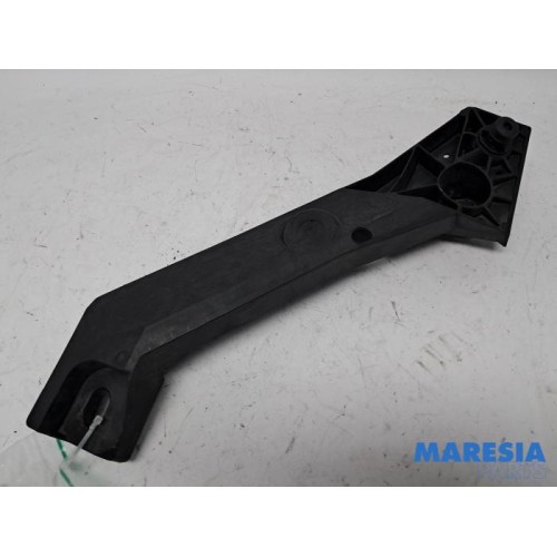 Opel - Vivaro - Front part support