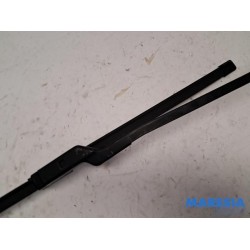 Opel - Vivaro - Front wiper arm