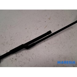 Opel - Vivaro - Front wiper arm