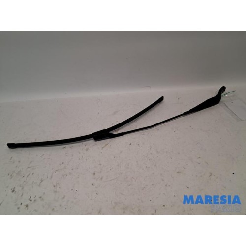 Citroen - Berlingo - Front wiper arm