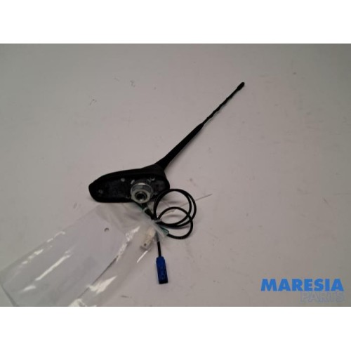 Citroen - C4 Grand Picasso - Antenne