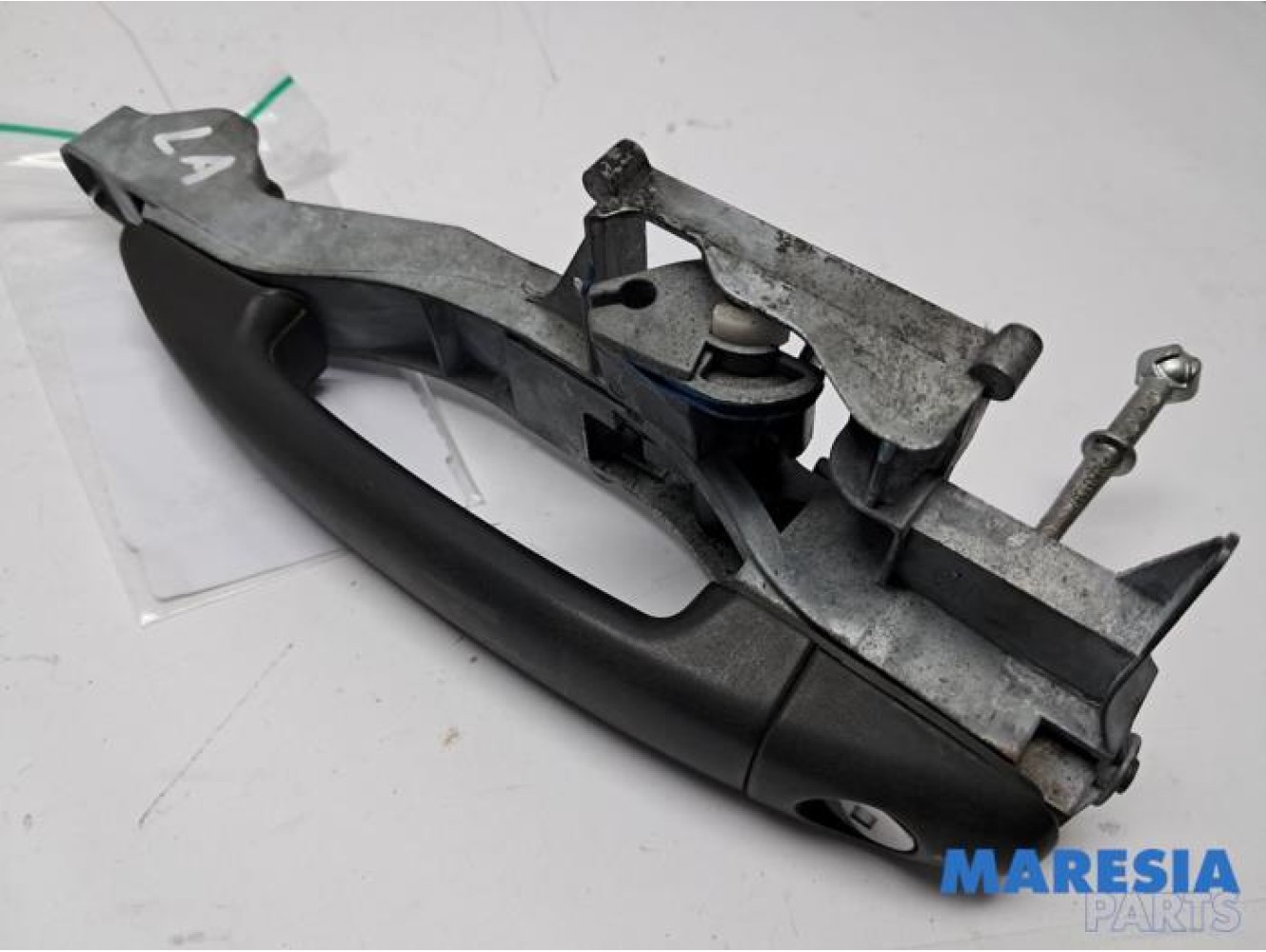 Peugeot - Partner - Minibus/van rear door handle