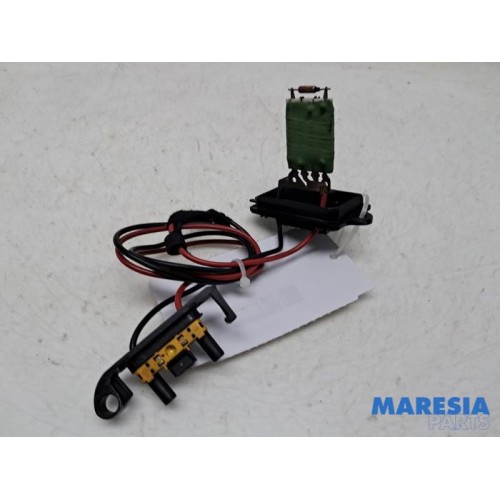 Renault - Twingo - Heater resistor