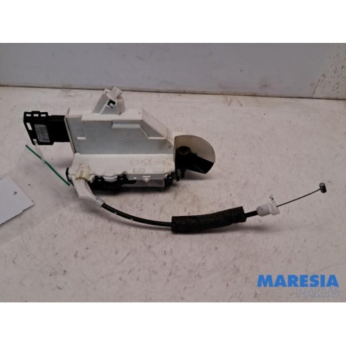 Peugeot - Partner - Minibus/van rear door lock mechanism