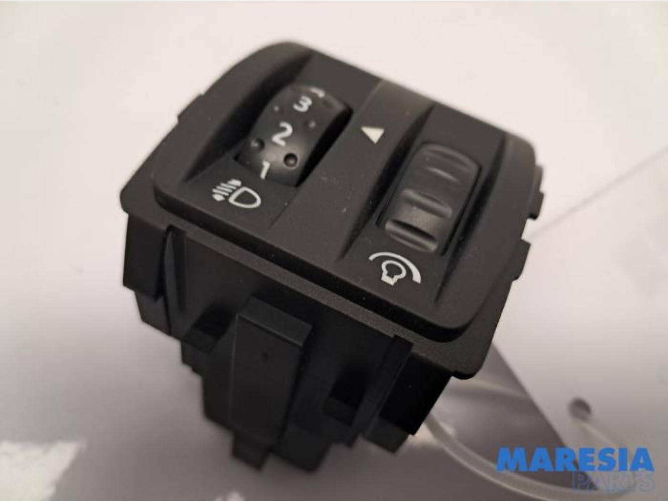 Renault - Twingo - AIH headlight switch