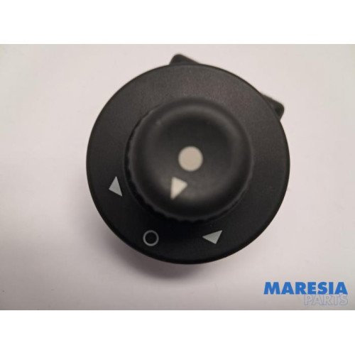 Peugeot - Partner - Mirror switch