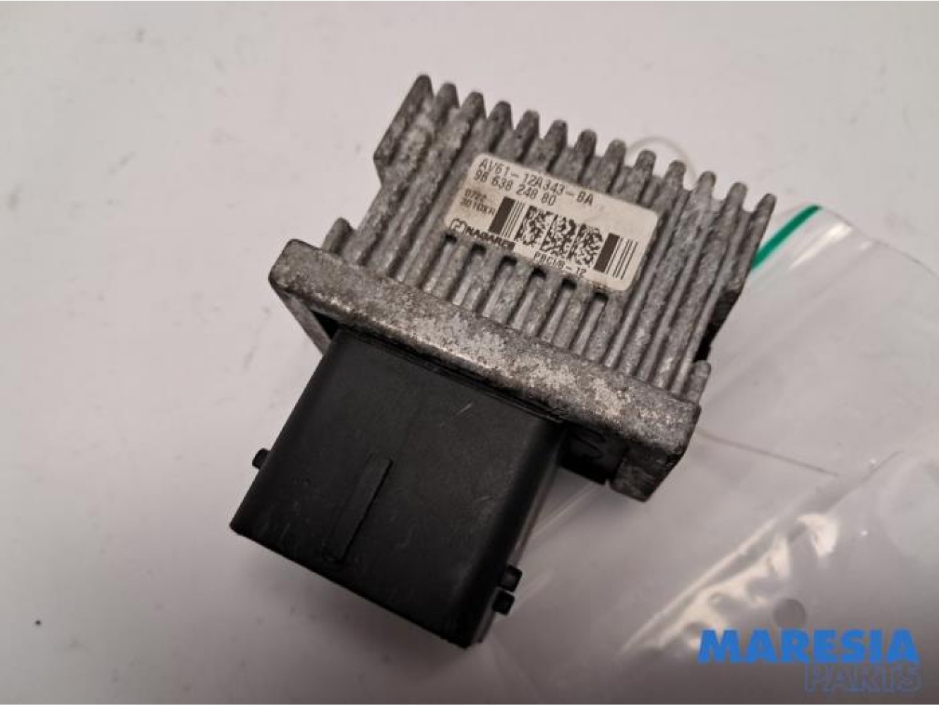 Peugeot - Partner - Glow plug relay