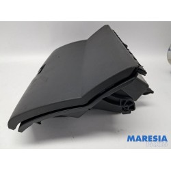 Peugeot - Partner - Glovebox