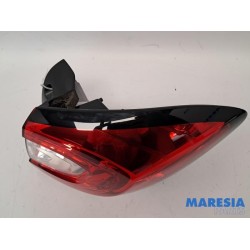 Renault - Captur - Taillight, right