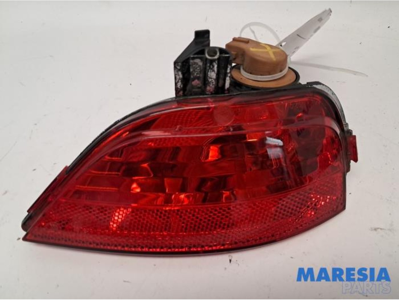 Renault - Captur - Rear fog light