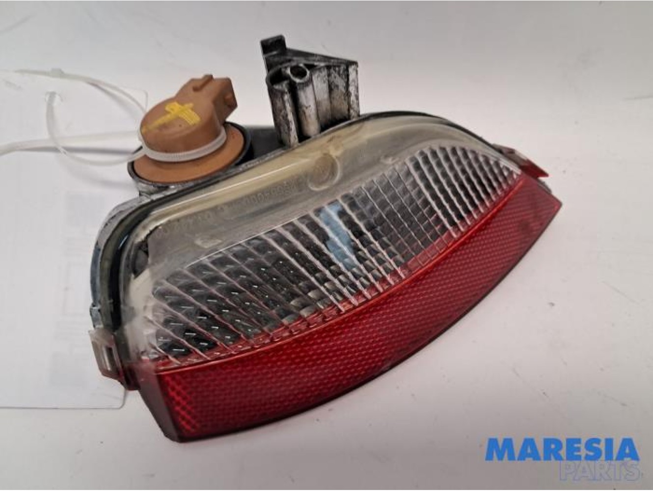 Renault - Captur - Rear fog light