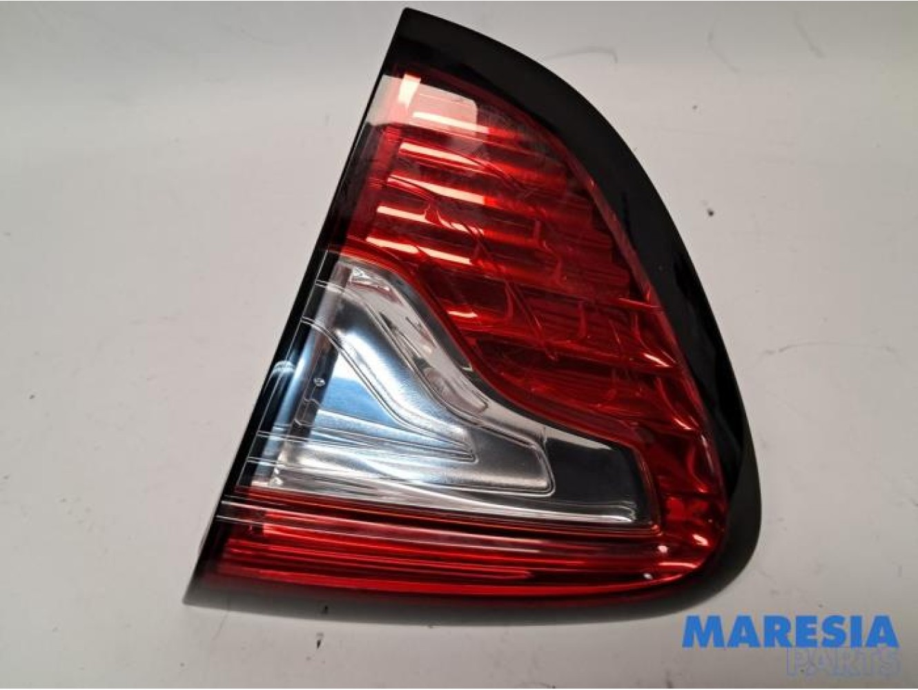 Renault - Captur - Taillight, right