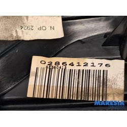 Renault - Captur - Taillight, right